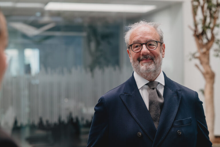 Protetto: iMage S — Photo Interview and Industrial Portraits